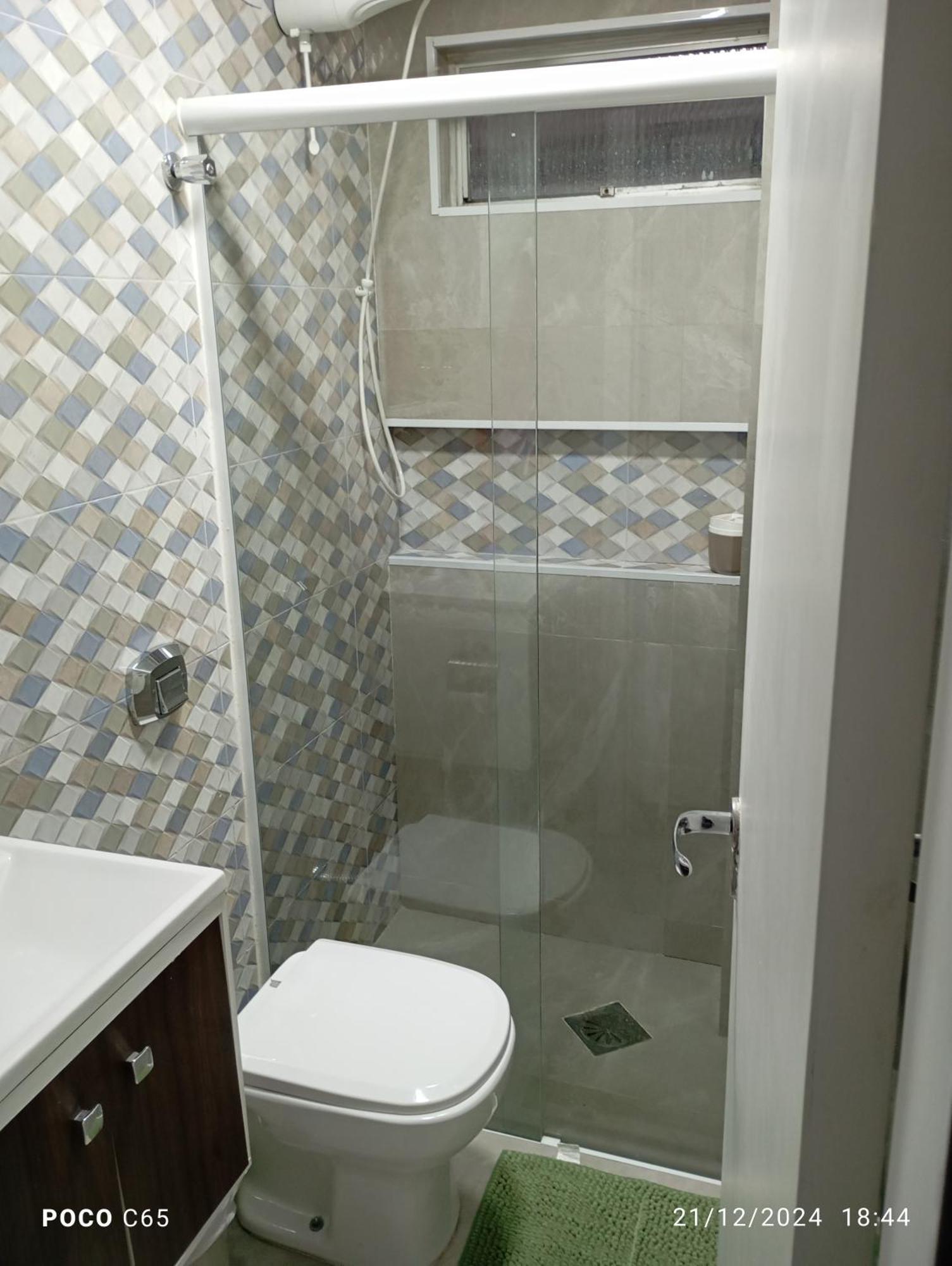 Kitnet Central: Beachside Comfort with Entertainment & Dining Balneario Camboriu Room photo